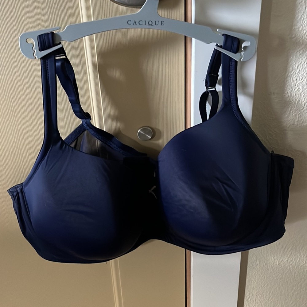 Cacique NWOT plus size Lightly Lined Balconette bra
